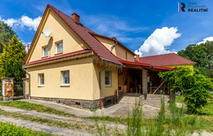 Family house for sale, 477m<sup>2</sup>, 1441m<sup>2</sup> of land