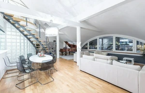 Apartment for rent, 5+1 - 4 bedrooms, 250m<sup>2</sup>