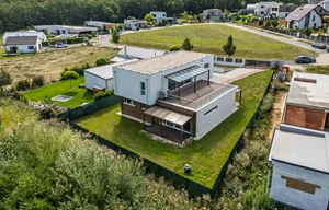 Family house for sale, 320m<sup>2</sup>, 850m<sup>2</sup> of land