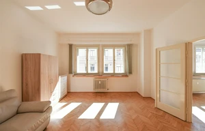Apartment for rent, 2+1 - 1 bedroom, 95m<sup>2</sup>
