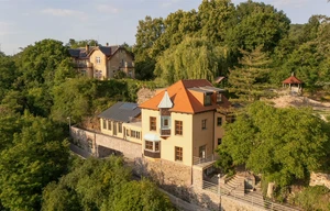 Villa for sale, 308m<sup>2</sup>, 1056m<sup>2</sup> of land