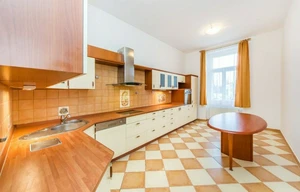 Apartment for sale, 4+1 - 3 bedrooms, 150m<sup>2</sup>