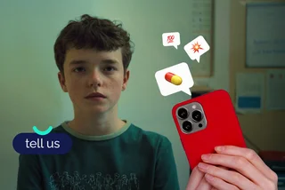 TELL US: How do mobile phones impact adolescents, and should Czech schools ban them?