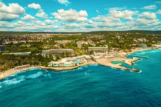 A family-friendly Black Sea spa offers an affordable beach holiday from Czechia