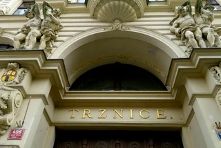 Prague’s Old Town Market renovation put on hold due to cost