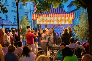 From Paris with love: French market returns to charm Prague’s Kampa Park