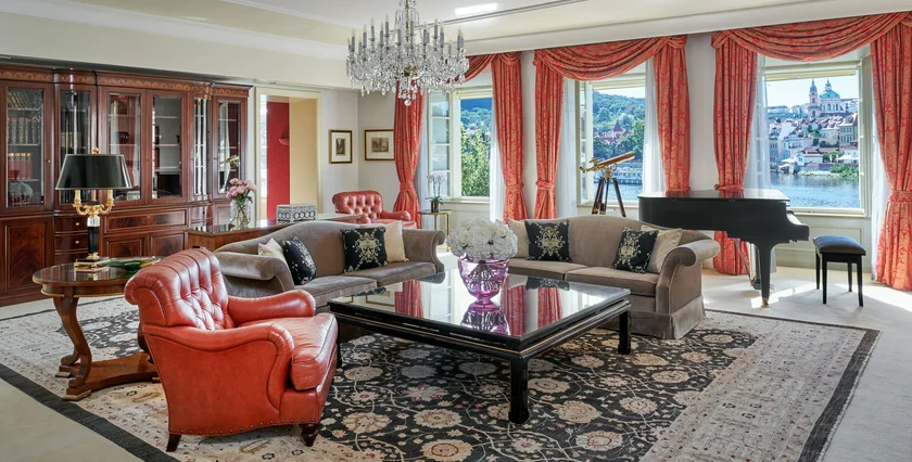 FOUR SEASONS PRAGUE HOTEL 09-2025 Royal Suite living room