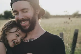 A growing online community is supporting expat fathers in Czechia