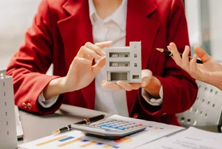 Monthly mortgage payments 50 percent more expensive than rent in Czechia