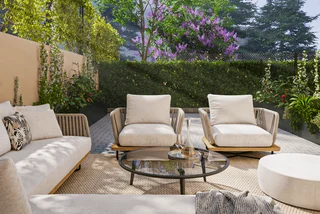 Live like a royal between Prague’s prestigious Hradčany and Břevnov districts