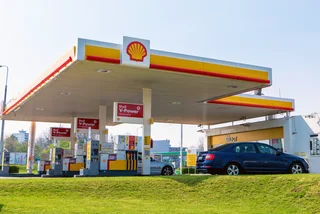 Fuel prices swing wildly across Czechia: 5 ways you can save money at the pump