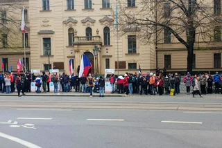 Thousands attend anti-government protest, with some camping out overnight