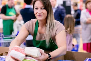 Autumn food drive begins in Czechia: Fight poverty in person or online