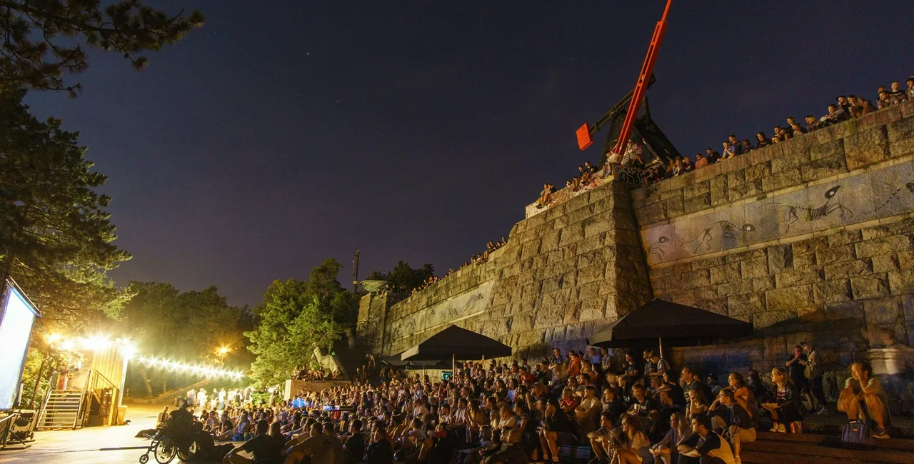 Stalin Cultural Center abruptly announces end of all events and music