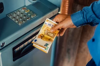 Czech banks ramp up interest rates for euro deposits: How much money can you earn?