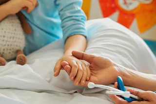 Despite change to Czech insurance law, healthcare challenges persist for children of non-EU expats
