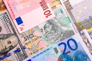 Why experts say you should exchange Czech crowns before summer