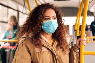 Czech experts warn of rising walking pneumonia cases: Should you mask up?