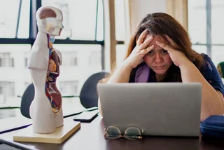 Study reveals Czech teachers risk burnout due to bullying